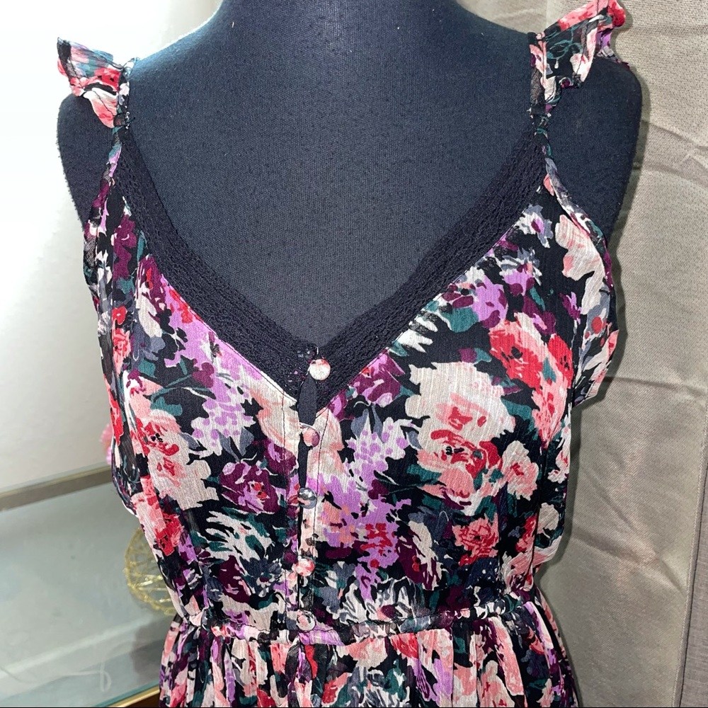 Forever 21 Floral Dress - Picture 6 of 10